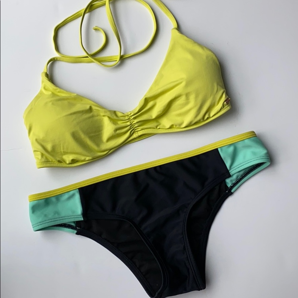 Roxy Never Worn Bikini - image 1